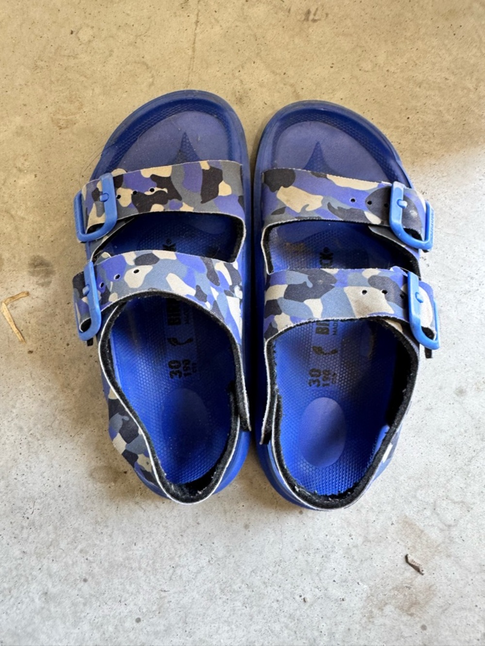 Birkenstock Kids Blue Camo Two-Buckle Sandals